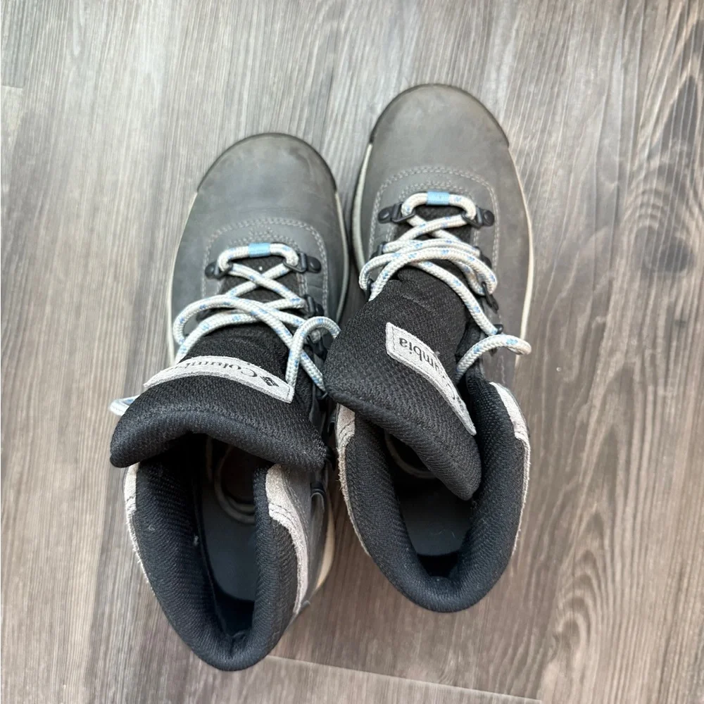 Columbia Gray Hiking Boots 6.5 women